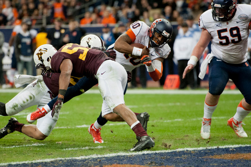 Hunt lunges forward for his first of two rushing touchdowns.