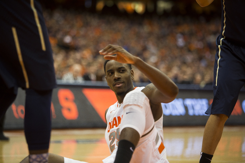 Without Coleman, Syracuse frontcourt becomes more exposed to foul trouble