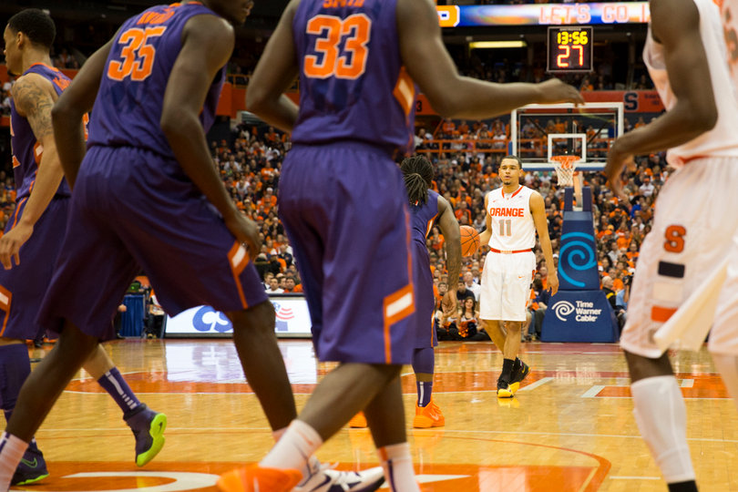 Ennis assesses the Clemson defense before calling a play. 