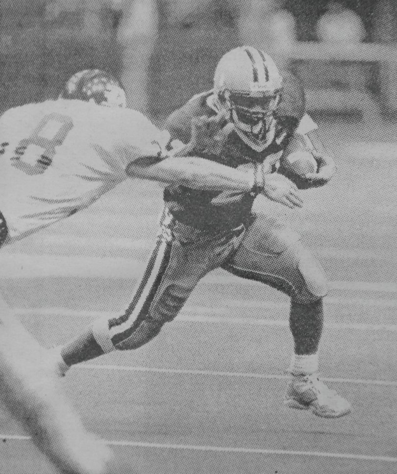 James Mungro ran for 5.4 yards per carry against the Chippewas, leading the team with 12 rushes.