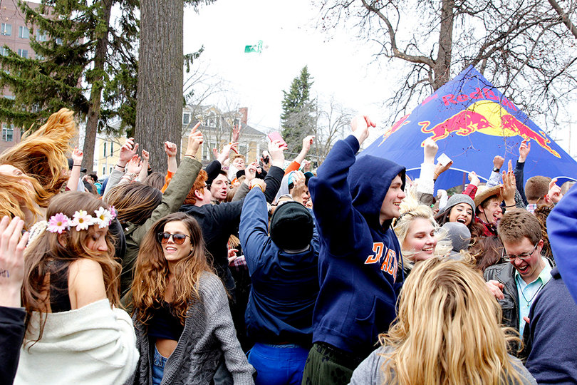 To celebrate the end of the semester, thousands of Syracuse University and SUNY-ESF students packed Walnut Park for Mayfest, despite the cold weather.