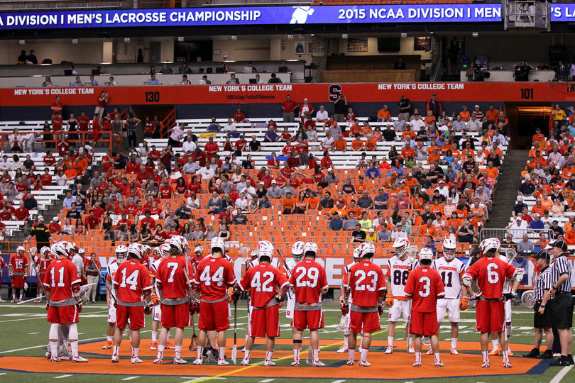 The Marist and Syracuse players meet before the game. SU jumped out to an early 10-1 lead. 