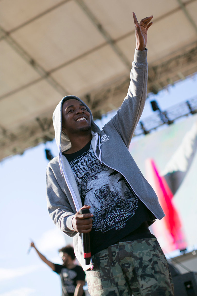 Lamar pointed to the sky after a successful set.