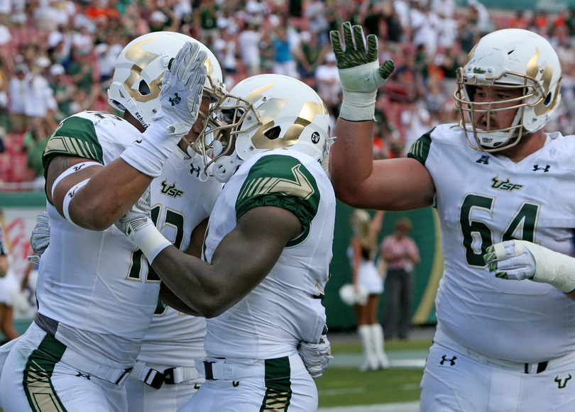 South Florida storms Syracuse&#8217;s defense to thwart comeback attempt