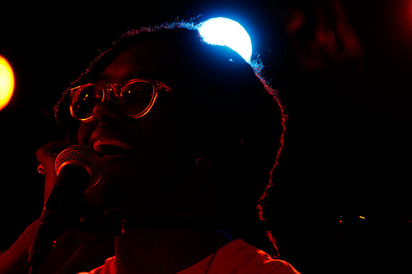 Demo Taped experienced technical difficulties during his opening set. The 17-year-old’s audio fluctuated between deafening highs and inaudible lows.