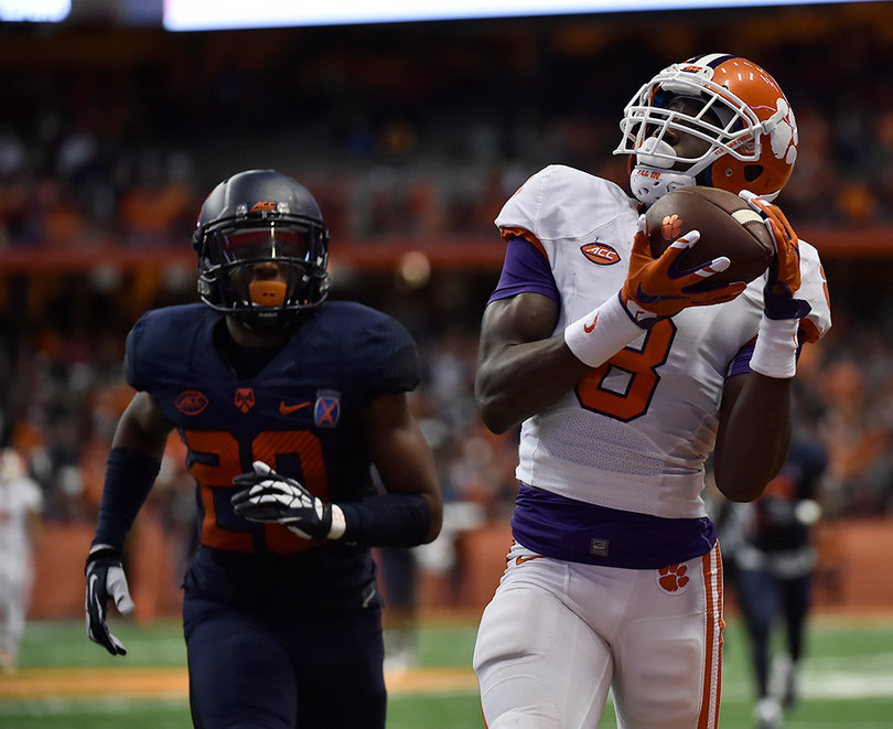 Deon Cain (8) burns a Syracuse defender. Cain had four receptions for 67 yards.