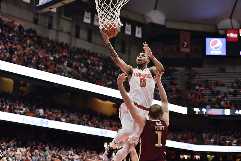 Syracuse avoids upset again by ditching the 3-pointer