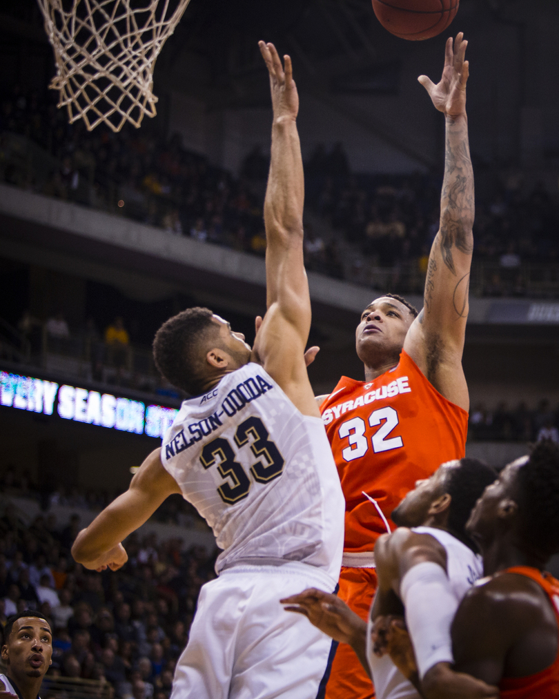 Syracuse crumbles after Dajuan Coleman fouls out in 72-61 loss to Pittsburgh