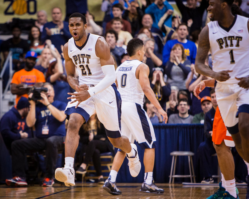 Jeter flexes his arms and opens his mouth as he jogs down the court. He had 11 points in 23 minutes.