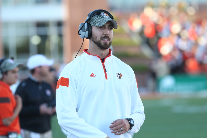 Syracuse football announces hiring of 6 assistant coaches