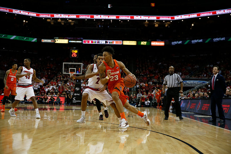 Malachi Richardson cuts from outside the 3-point arc toward the paint. 