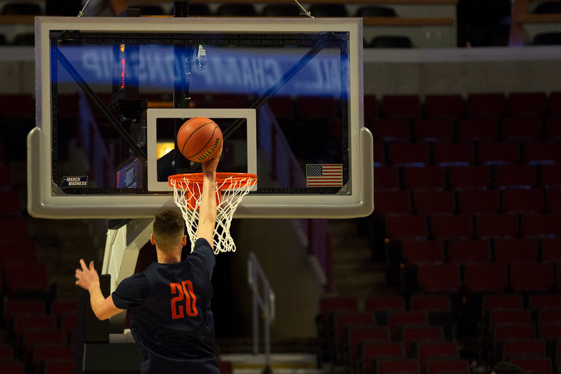 Tyler Lydon attempts a layup in practice. He had six blocks in SU's last win over Middle Tennessee. 