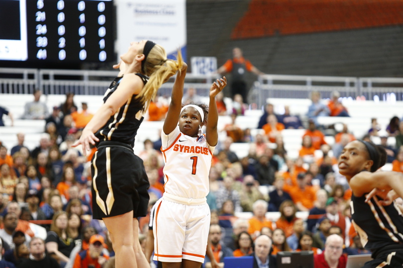 Alexis Peterson leads Syracuse to blowout win over Army in NCAA tournament