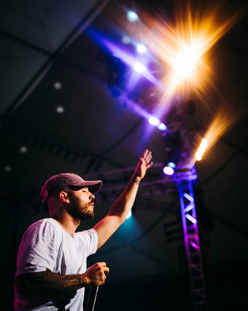 Jon Bellion speaks to the crowd with his R&B jams.