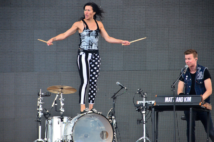Matt and Kim perform at Juice Jam. Along with their own songs, the couple covered “Ignition Remix” by R Kelly. 