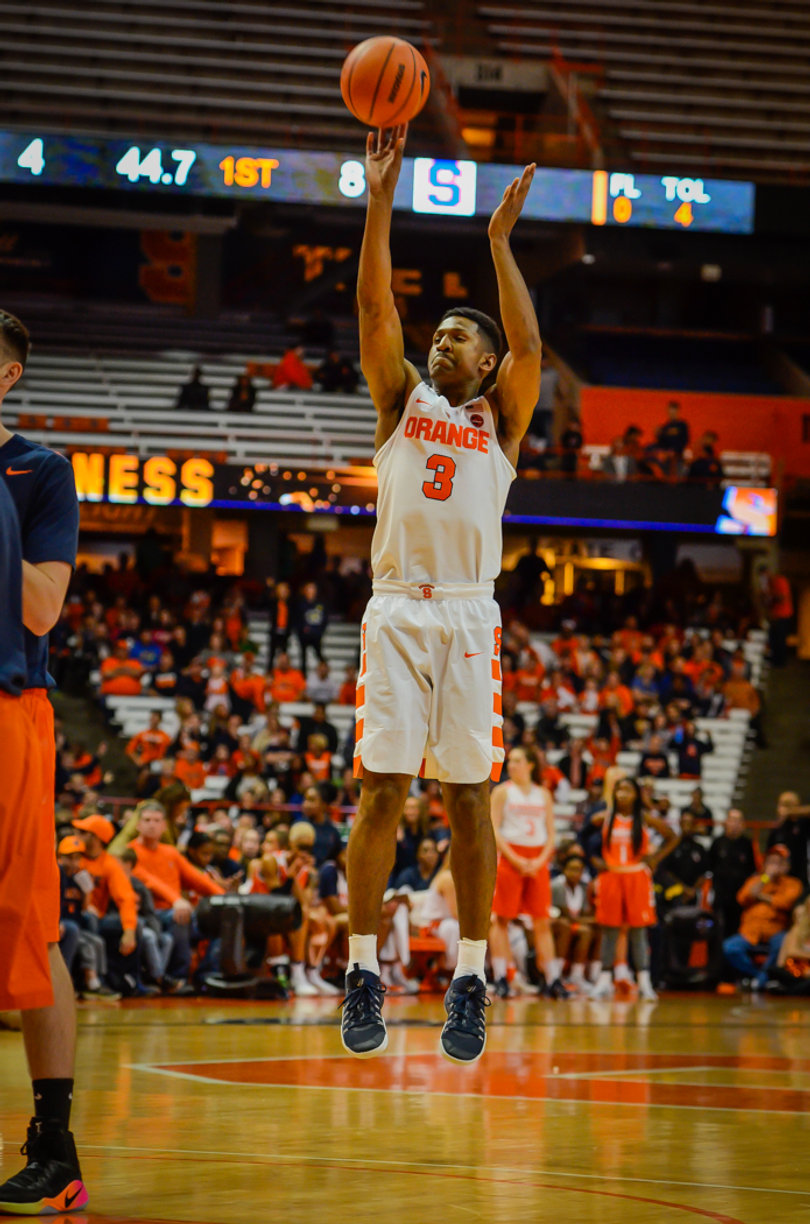 Gillon shoots during the 3-point shootout.