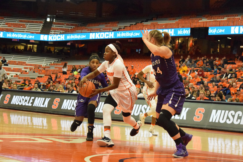Peterson gets to the rim with relative ease. 