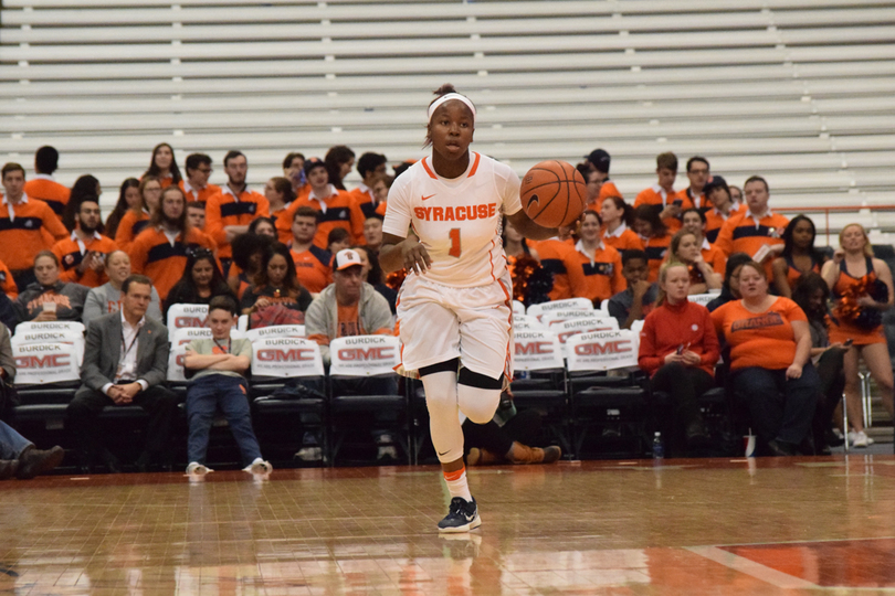 Despite blowout loss last week, Syracuse women’s basketball stays in Top 25