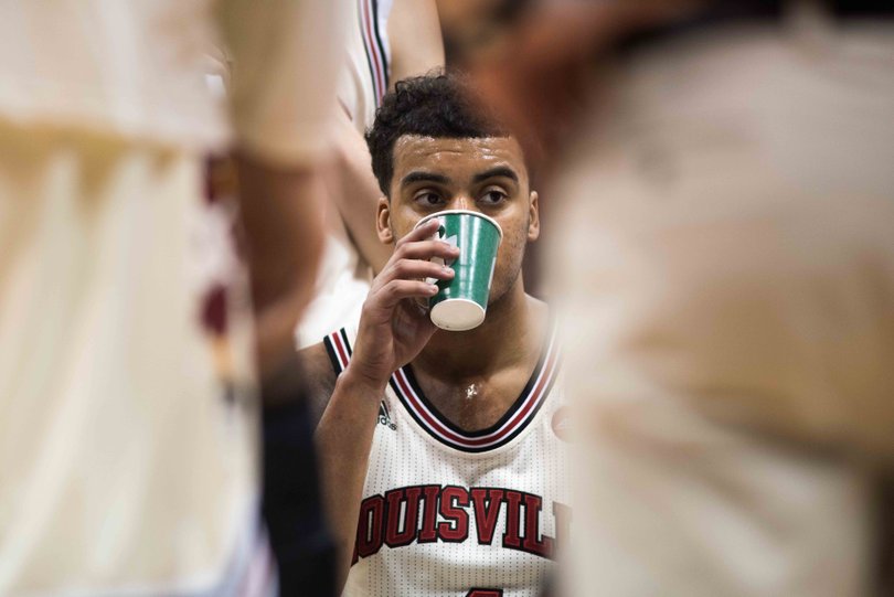 Louisville held Syracuse to only 25 first-half points. 