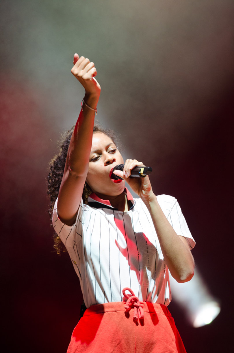 AlunaGeorge's most popular song, on which she collaborated with DJ Snake, is called, "You Know You Like It."