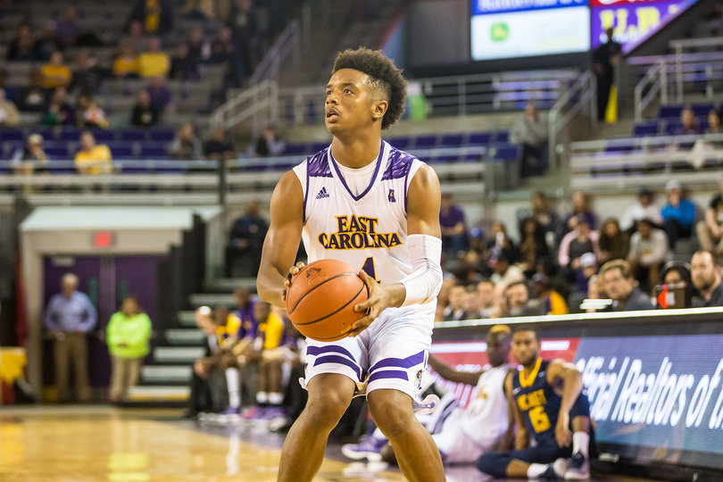 Hughes is Syracuse's first addition since March 16, when class of 2017 guard Howard Washington committed to SU.