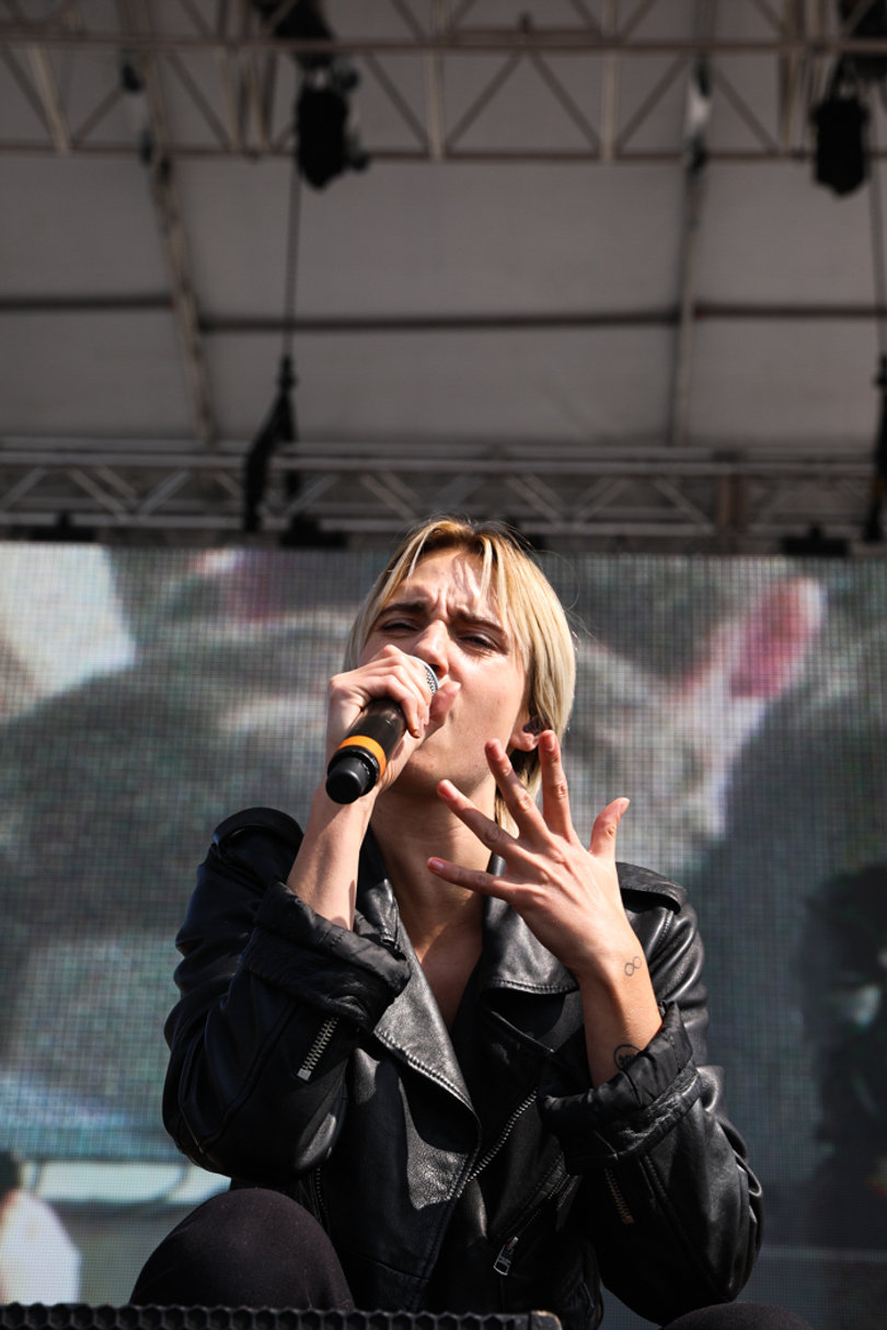 MØ was one of five artists to perform at Juice Jam 2017.