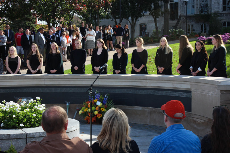The Mandarins, an all-female a cappella group, sang near the start of the 2017-18 Rose Laying Ceremony. 