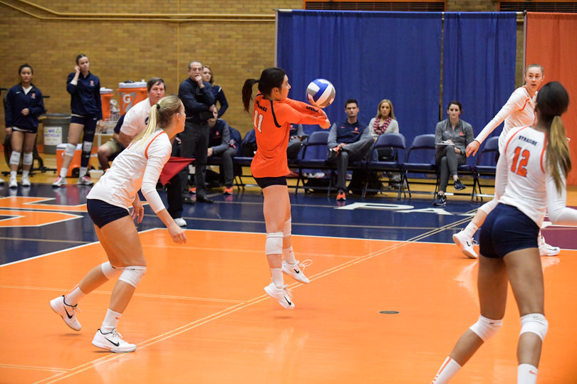 Libero Belle Sand led SU — and all VT players — with 12 digs.