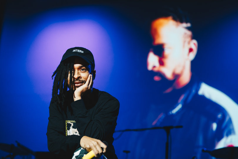 Khary, a Rhode Island native, made serious waves with his 2016 project Intern Aquarium, a thoughtful piece focusing on the themes of conformity, youth, and self-formation.