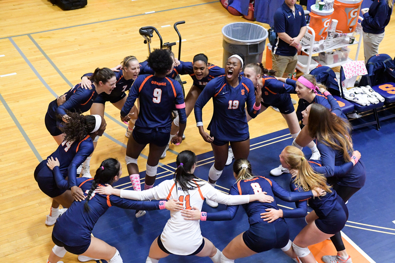 After falling in opening set, Syracuse rips off 3 straight sets en route to win