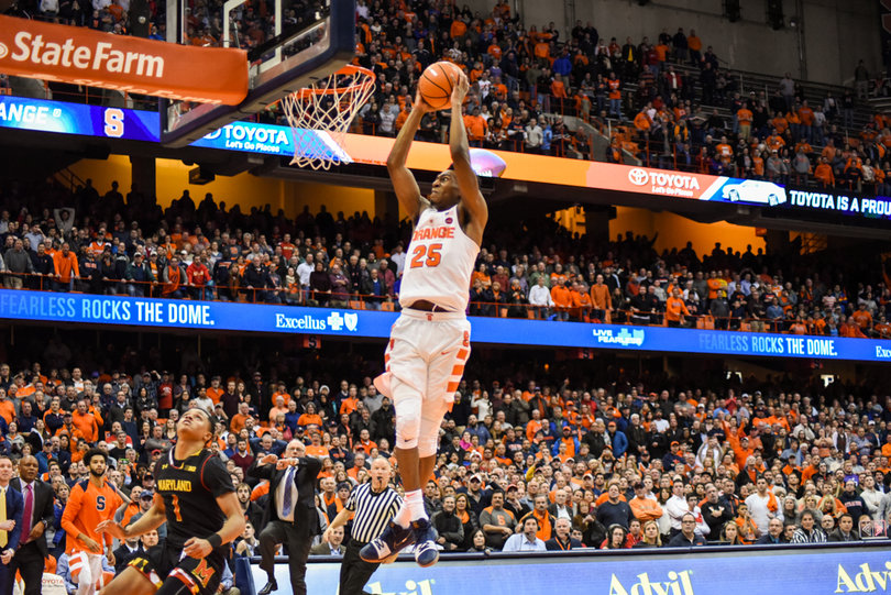 Battle sealed the game with a breakaway dunk in the final moments.