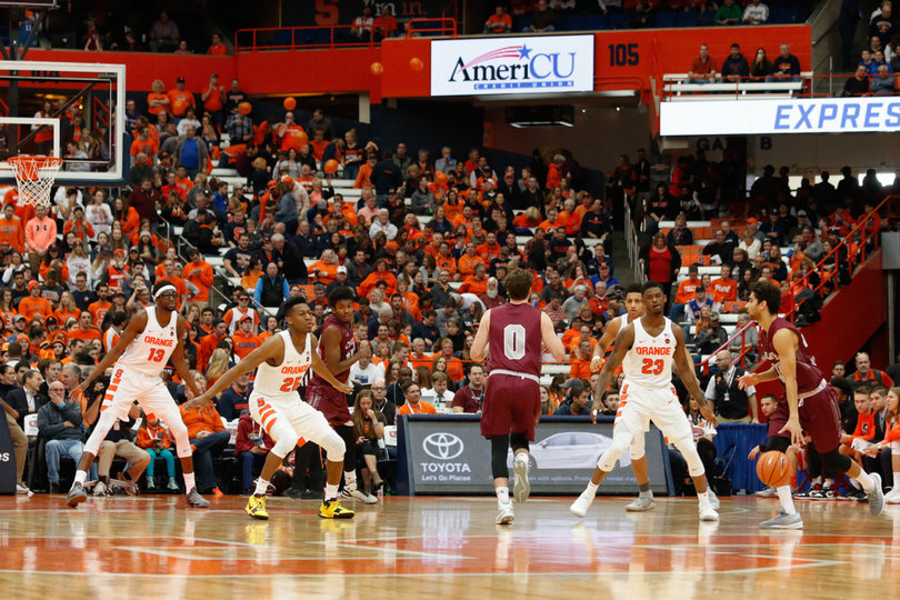 Syracuse and Colgate played in front of a official crowd of 21,380 fans. 