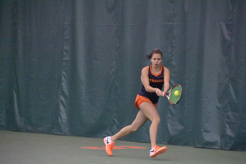 Libi Mesh won her fourth singles match in straight sets. 