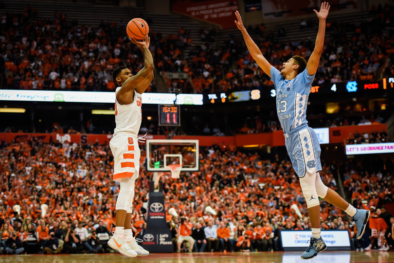Frank Howard finished the contest at 5-for-10 from 3-point range.