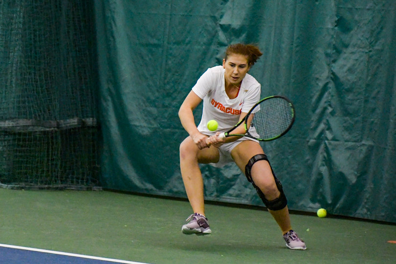 Shkudun lost in a second-set tiebreak to drop her match.
