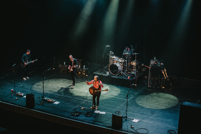 Plain White T’s is a Grammy-nominated alternative group with hit songs like “Hey There Delilah,” “Rhythm Of Love,” and “1, 2, 3, 4.” It formed in Illinois in 1997 and is made up of Tom Higgenson, Dave Tirio, Tim Lopez, Mike Retondo and De’Mar Hamilton.