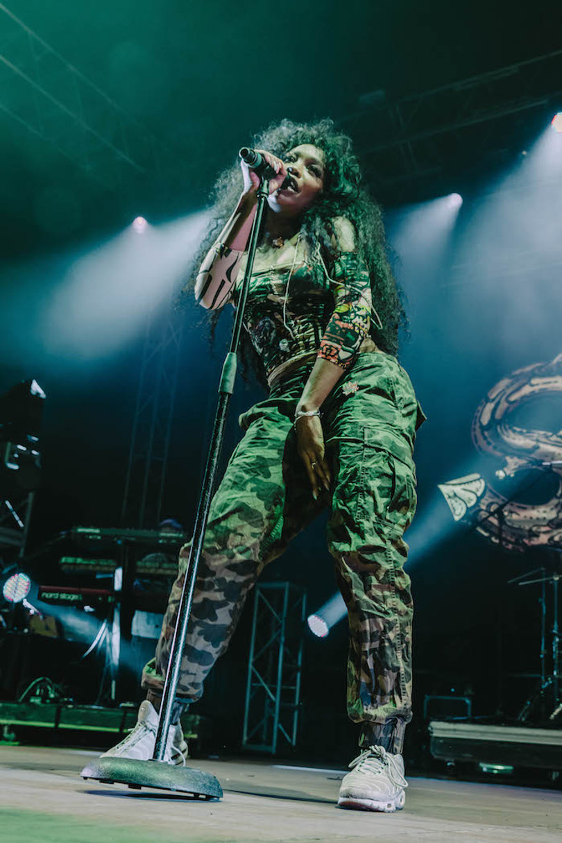 SZA is an American R&B singer-songwriter.