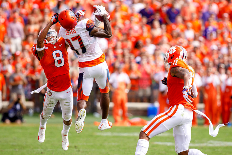 Jamal Custis goes up for a pass high in the air.