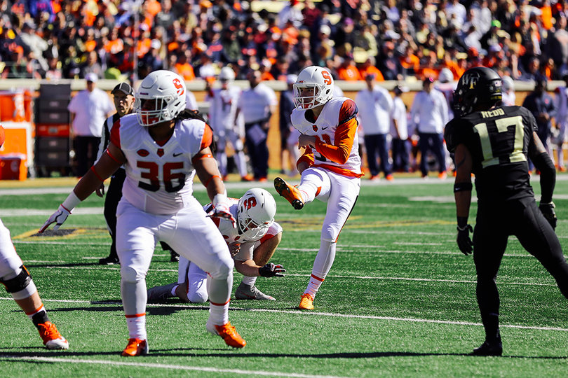 Andre Szmyt made two field goals for the Orange.