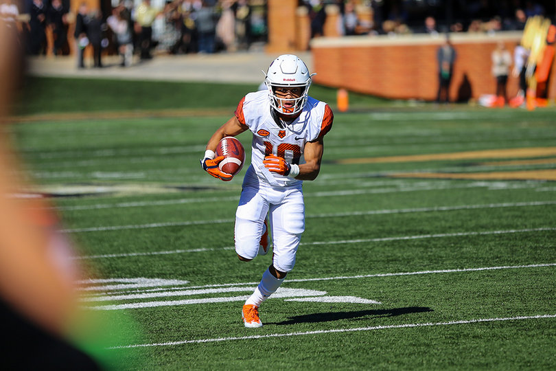 Sean Riley led SU with eight catches on Saturday.