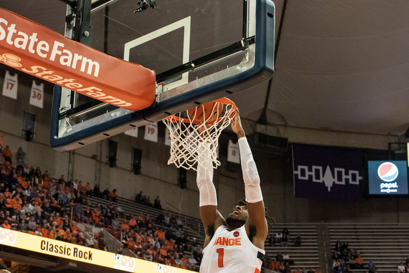 Syracuse dunks