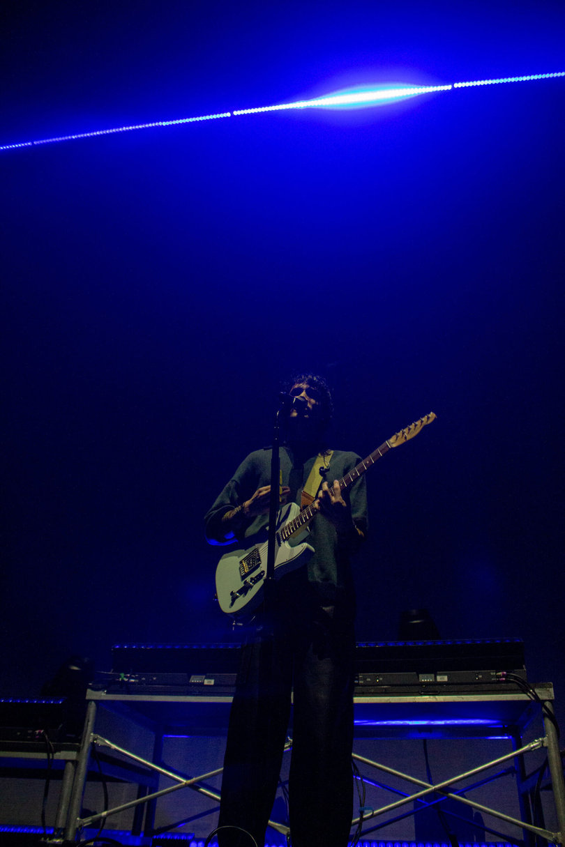 Jeremy Zucker plays a new song, “end,” for the Syracuse crowd as he opens for The Kid LAROI. The song featured Zucker himself on guitar
