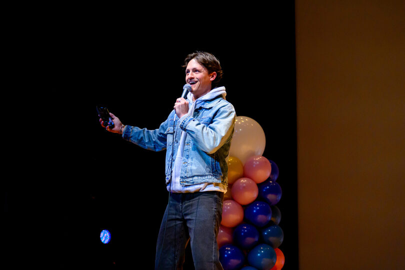 Connor Wood gets relatable, ‘soft launches’ his forehead at Syracuse University