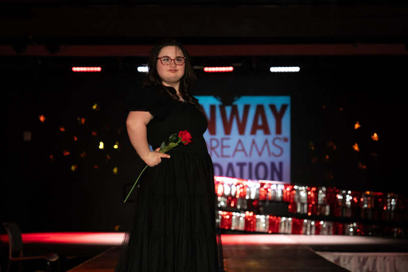 While Ruby Kaftan dons a dress, other models for the Runway of Dreams show opt for more casual pieces. The event also featured an inclusive clothing brand, SOLACE Collective. 