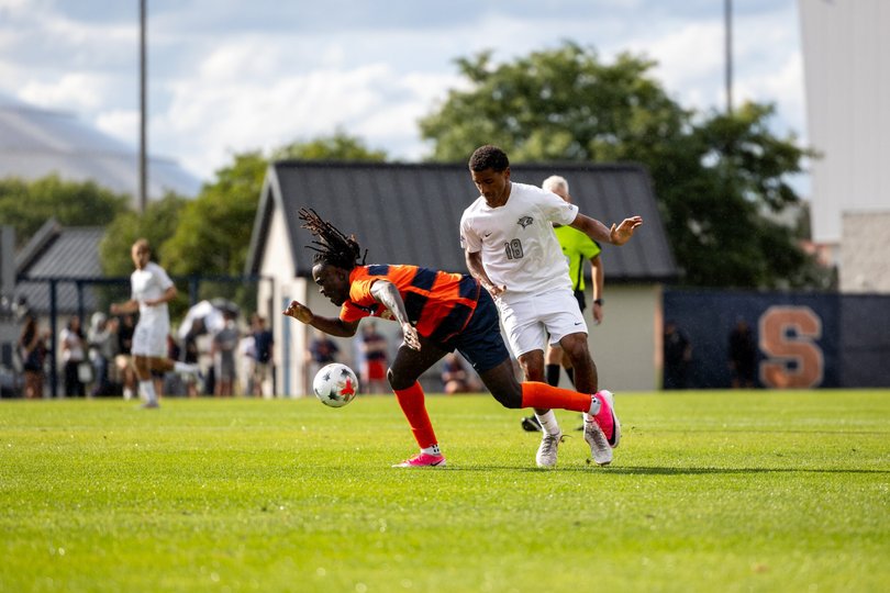 Syracuse lost its first game of the season Sunday to New Hampshire 3-2 after playing 80 minutes with 10 men.