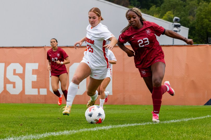 Syracuse women's soccer recorded a season-high 16 shots versus Harvard Sunday, but still drew the Crimson 0-0.