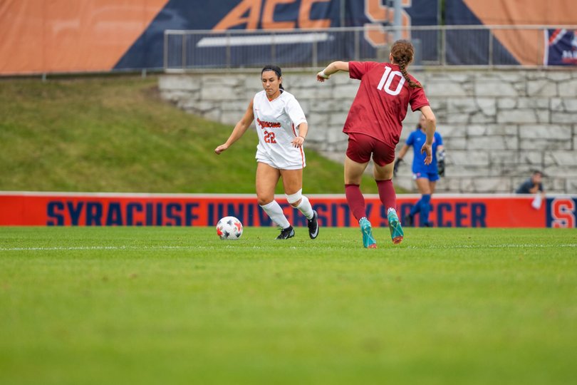 Maya Naimoli and SU's defense kept Harvard forward Brooke Huleatt in check during a toe-to-toe matchup Sunday. 