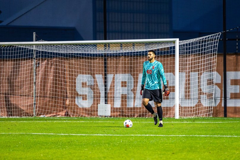 Goalkeeper Juan Martinez-Bastidas made his Syracuse debut in a 4-0 win over Iona Monday, recording a clean sheet.