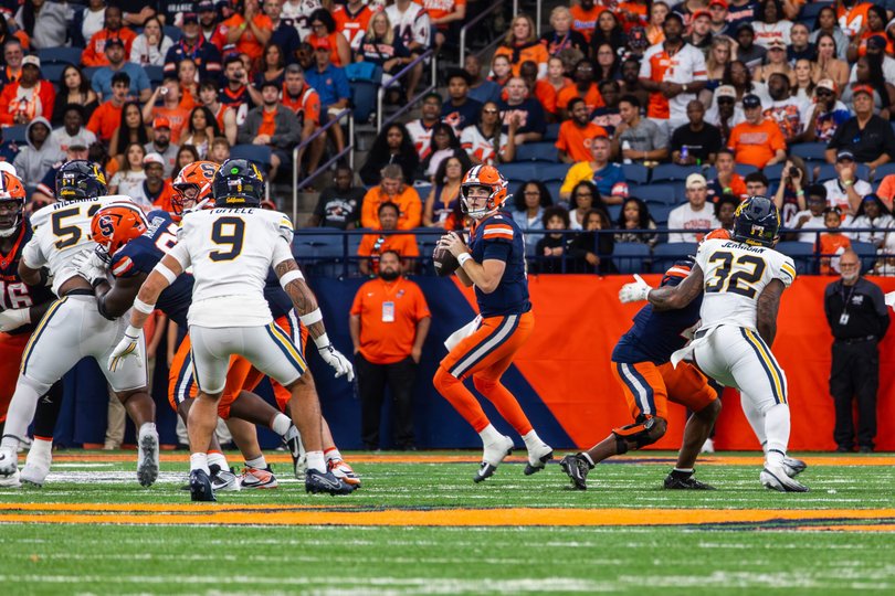 Syracuse had chances to break away from Cal, but fell 21-18. It missed two field goals, threw three interceptions and committed 15 penalties.