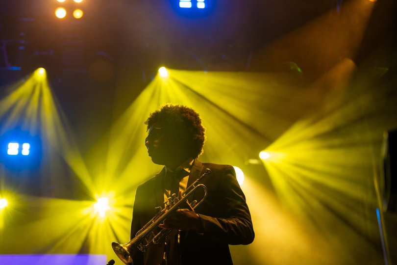 A trumpet player performs during Robin Thicke’s debut at the Fair. On Sept. 6, Thicke and his band brought hits to the Fair’s Suburban Park Stage. 

